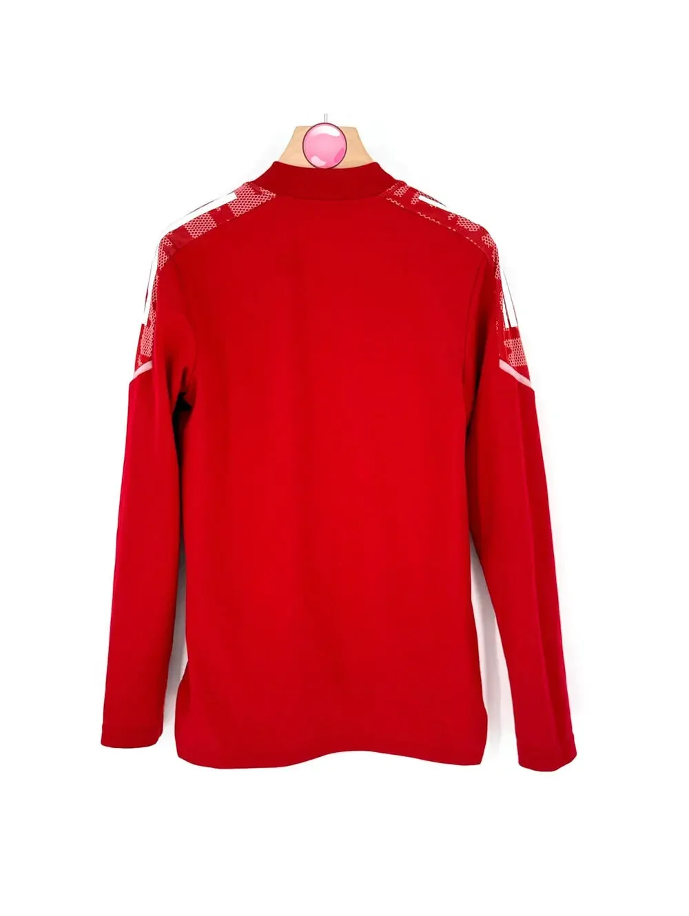 adidas item red